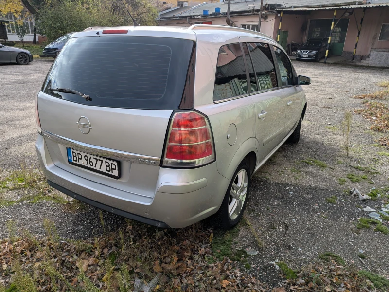 Opel Zafira B, снимка 2 - Автомобили и джипове - 52563744