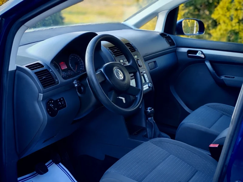 VW Touran 1.9TDI(105)* COMFORT-EDITION* НОВ ВНОС* , снимка 12 - Автомобили и джипове - 53078339