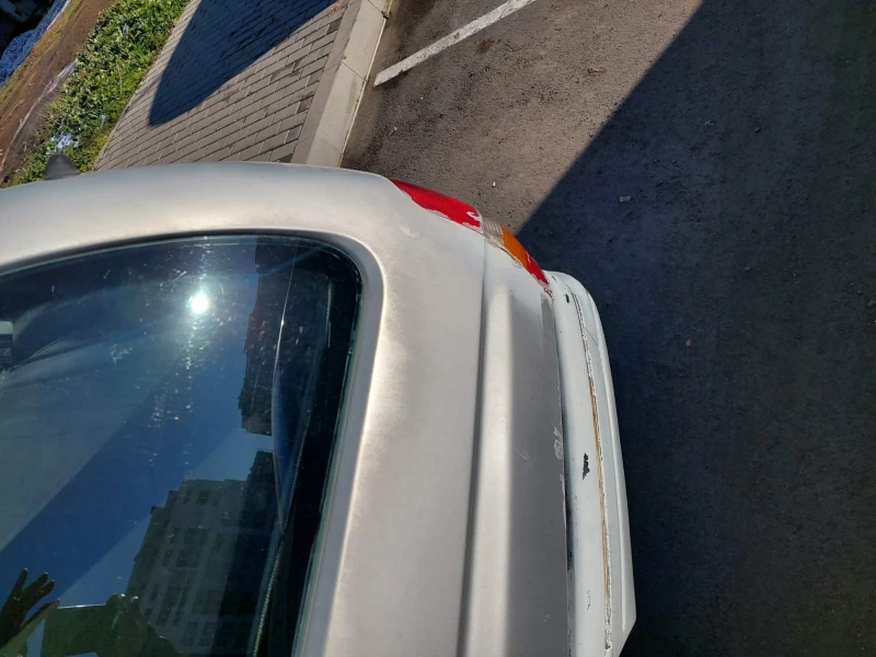 Ford Escort 1.6I, снимка 8 - Автомобили и джипове - 53089866