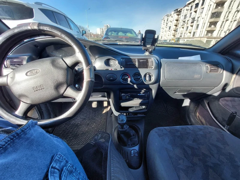 Ford Escort 1.6I, снимка 11 - Автомобили и джипове - 53089866