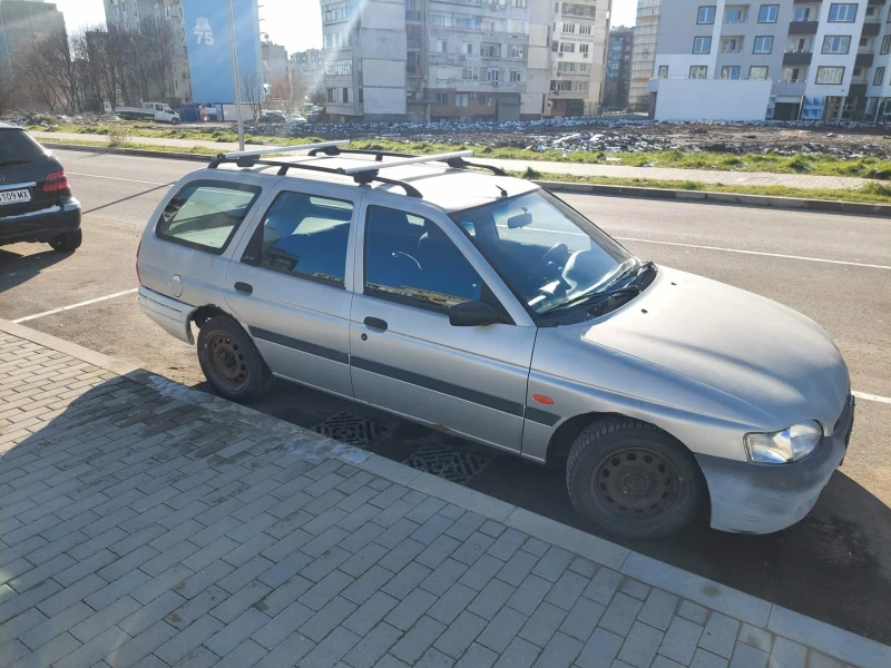Ford Escort 1.6I, снимка 2 - Автомобили и джипове - 53089866