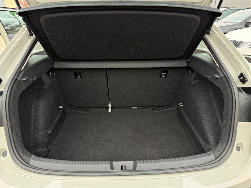 VW Taigo НОВ!!! 6 000 км, снимка 15 - Автомобили и джипове - 53220758