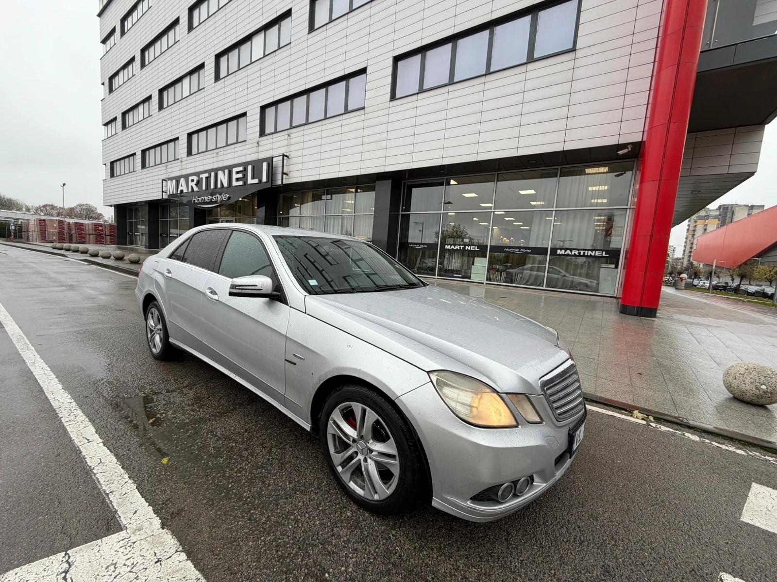 Mercedes-Benz E 220 2012год* 170кс* Кожа* Нави, снимка 1