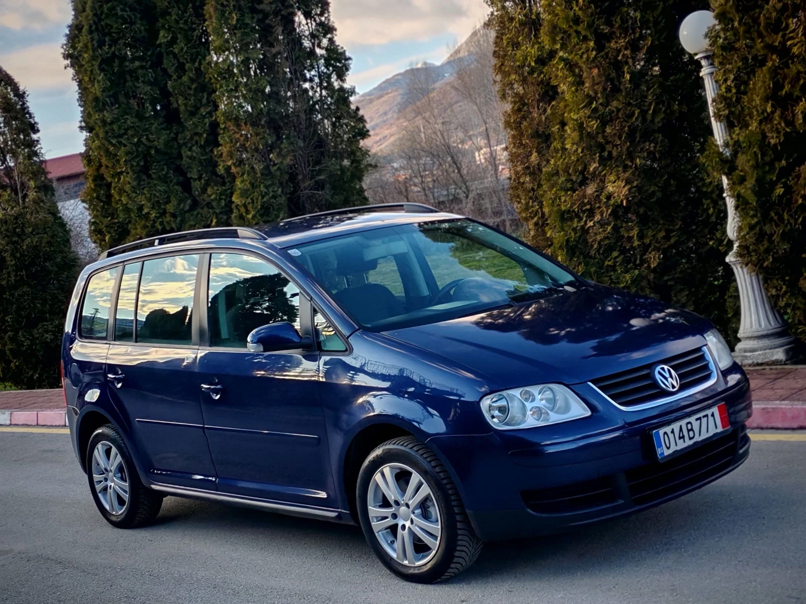 VW Touran 1.9TDI(105)* COMFORT-EDITION* НОВ ВНОС* , снимка 1