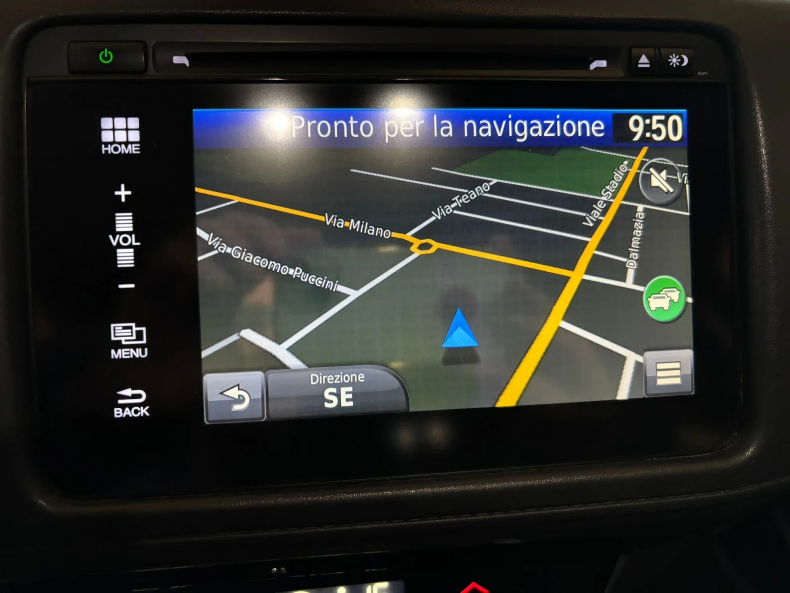 Audi A3 КАТО НОВА, снимка 8 - Автомобили и джипове - 51252260