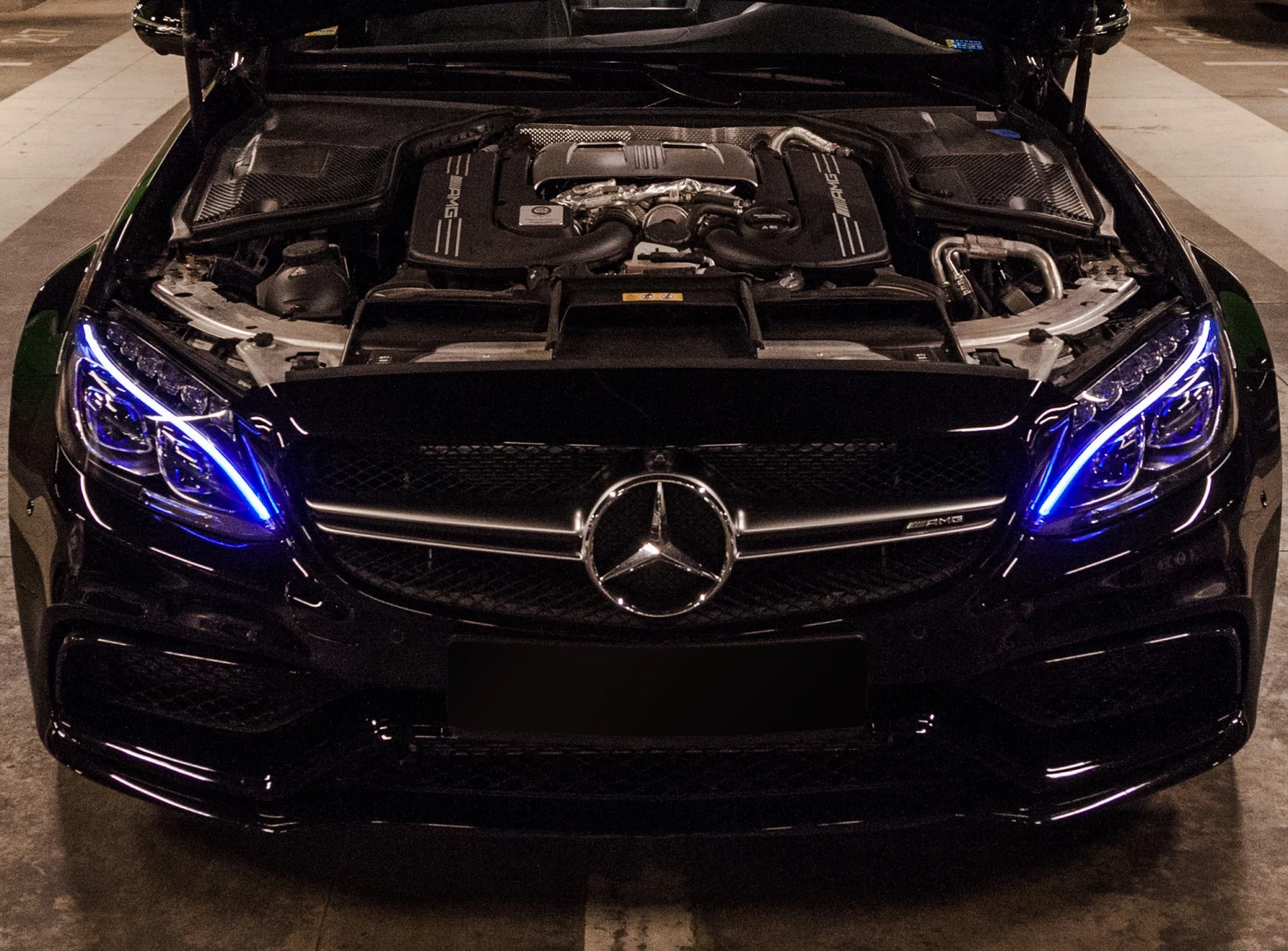 Mercedes-Benz C 63 AMG  - изображение 9