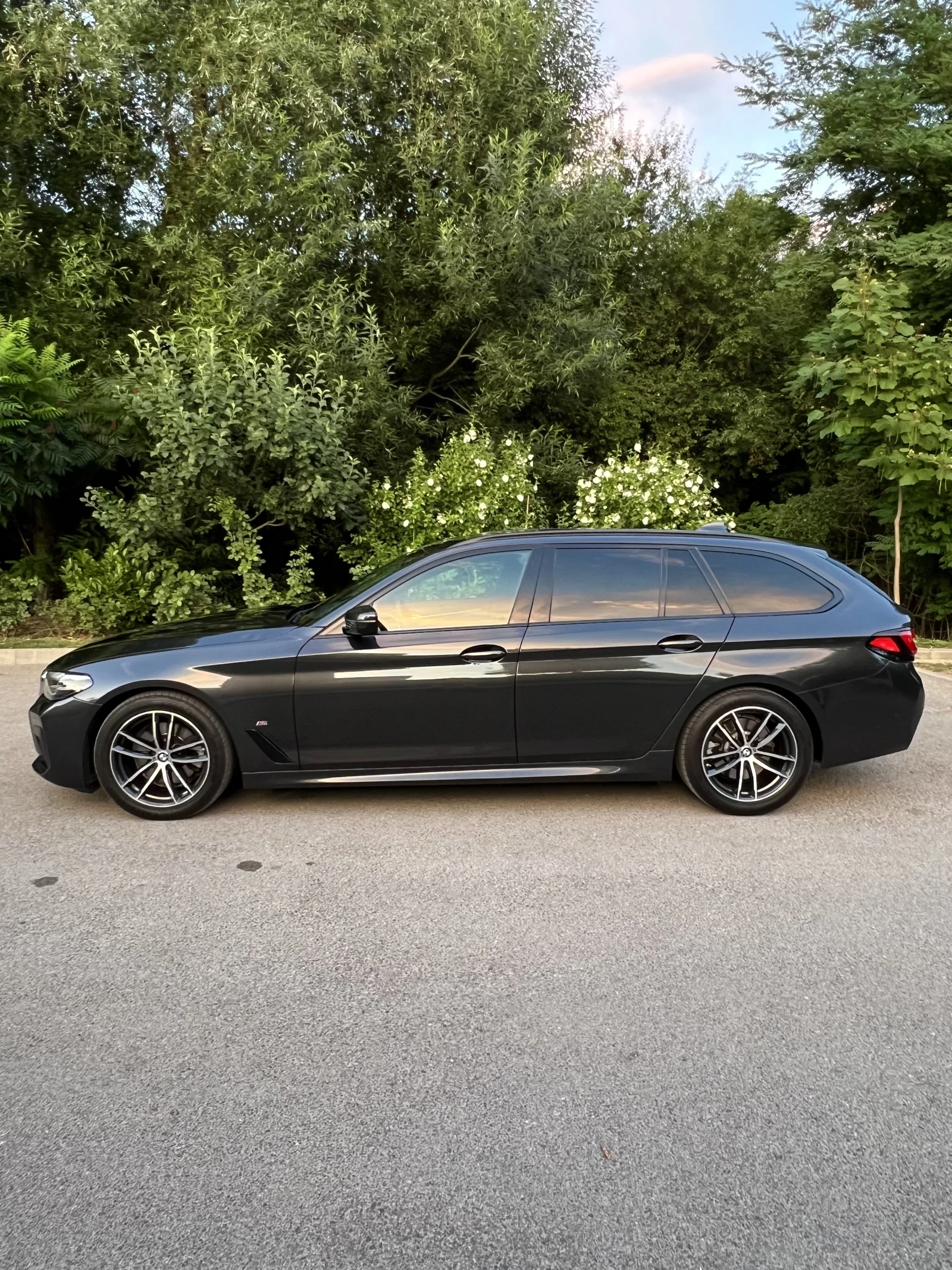 BMW 530  520d xDrive Face.M Packet Mild Hybrid FULL MAAXS, снимка 6 - Автомобили и джипове - 54876141