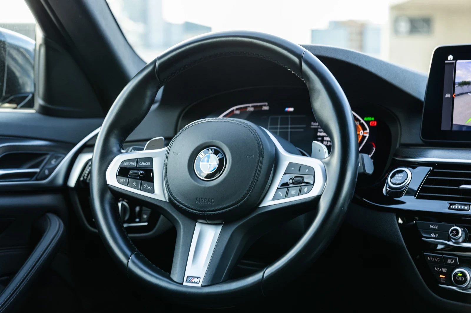 BMW 530  520 d xDrive Facelift M PACKET  Mild Hybrid FULL, снимка 17 - Автомобили и джипове - 53841924