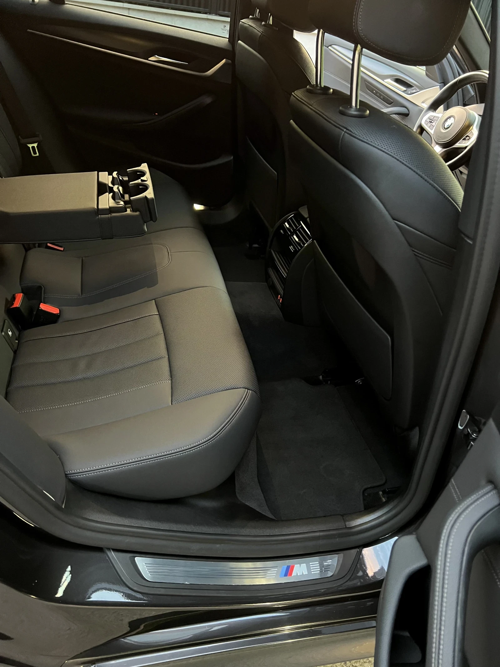 BMW 530  520d xDrive Face.M Packet Mild Hybrid FULL MAAXS, снимка 14 - Автомобили и джипове - 54876141