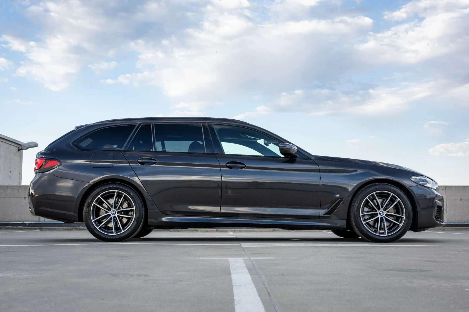 BMW 530  520 d xDrive Facelift M PACKET  Mild Hybrid FULL, снимка 6 - Автомобили и джипове - 53841924