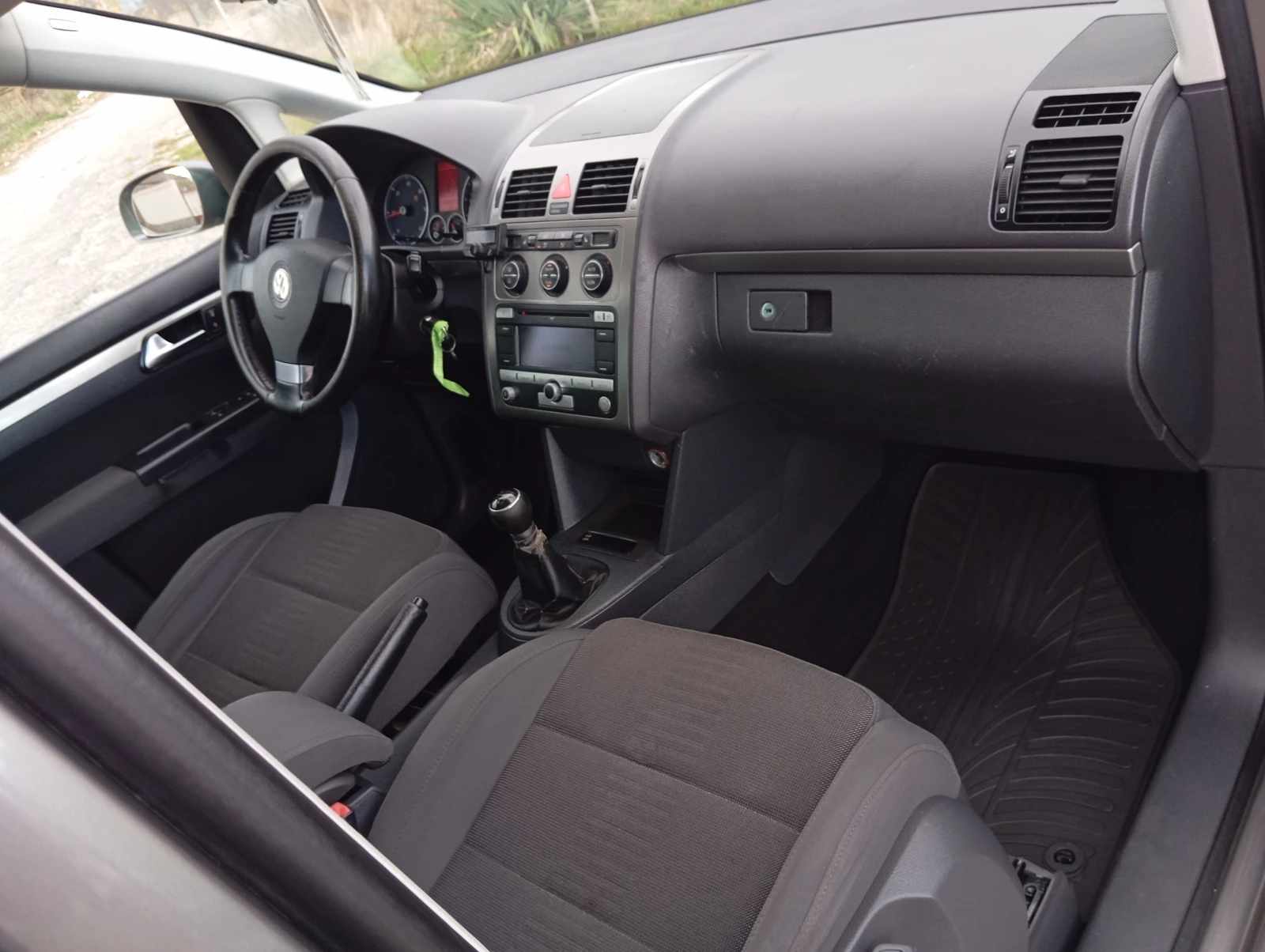 VW Touran 1.9-D-105-6+ 1-NAVI- | Mobile.bg   17