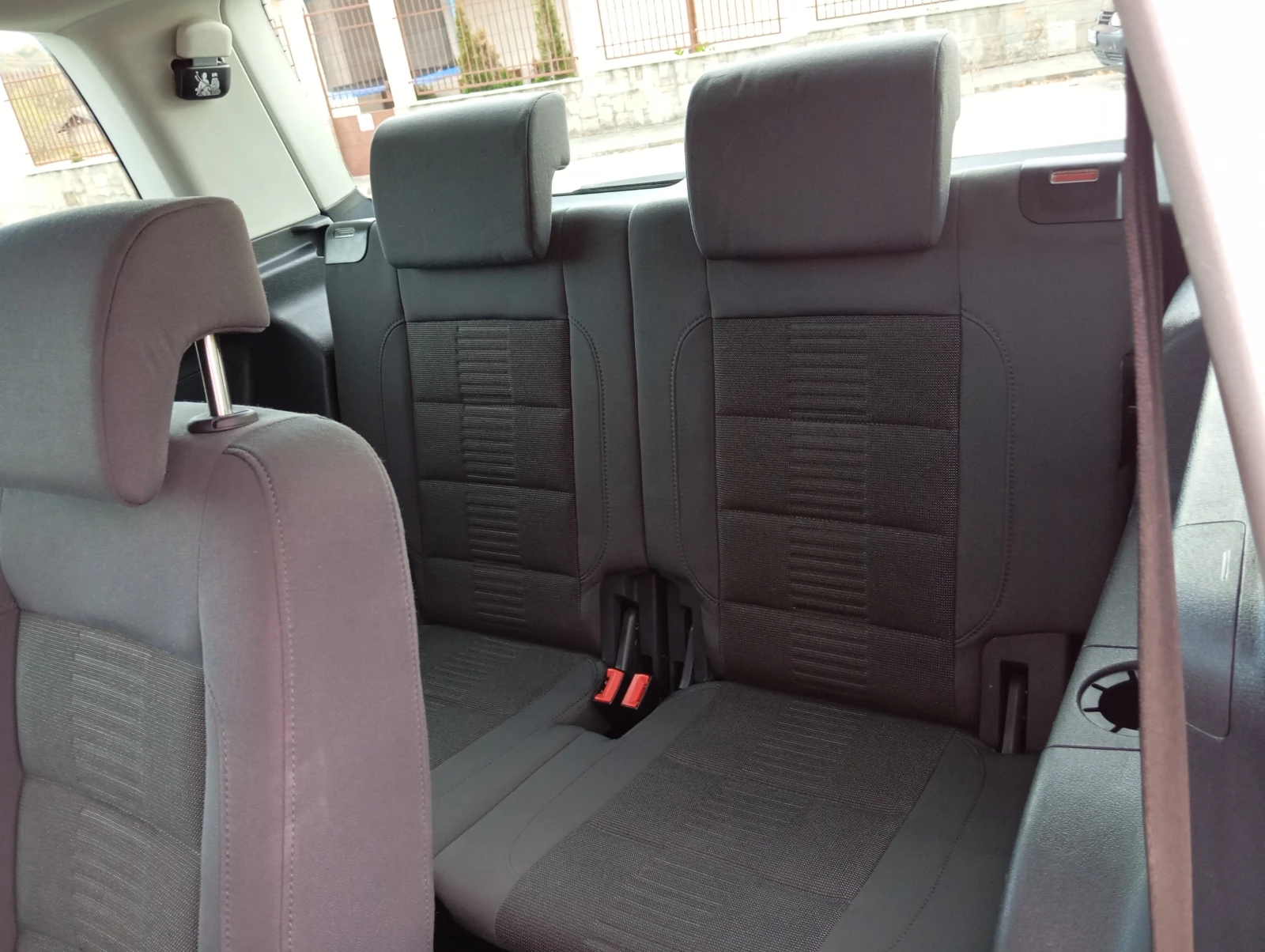 VW Touran 1.9-D-105-6+ 1-NAVI- | Mobile.bg   13