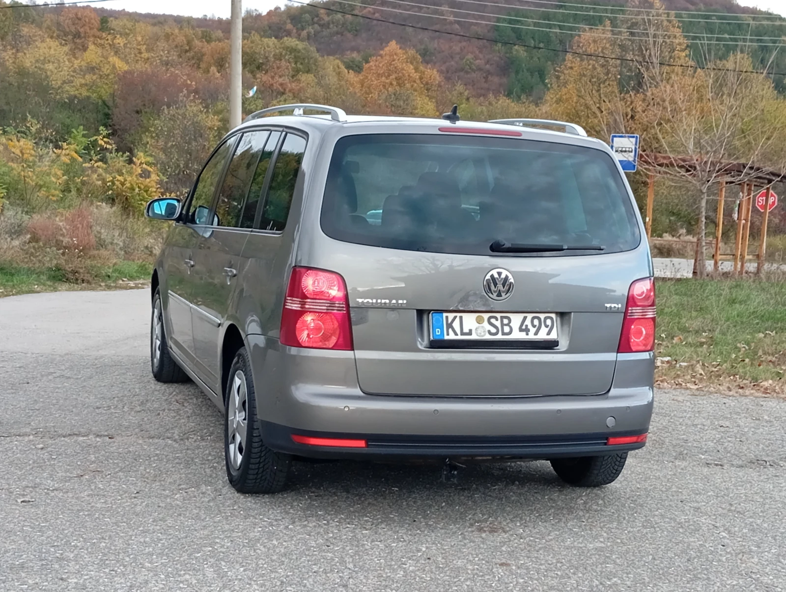 VW Touran 1.9-D-105кс-6+ 1м-NAVI-КЛИМАТРОНИК - изображение 6