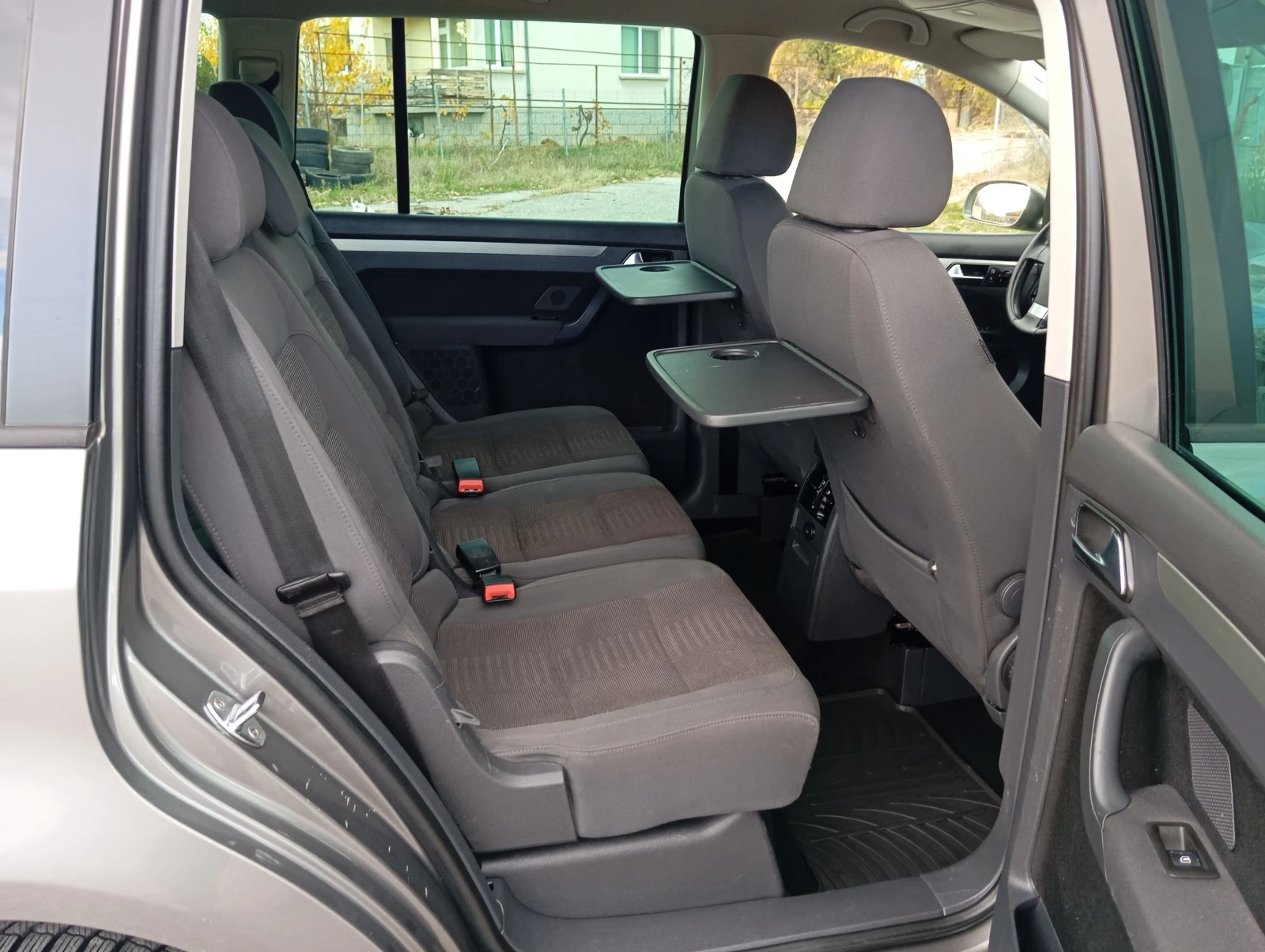 VW Touran 1.9-D-105-6+ 1-NAVI- | Mobile.bg   14