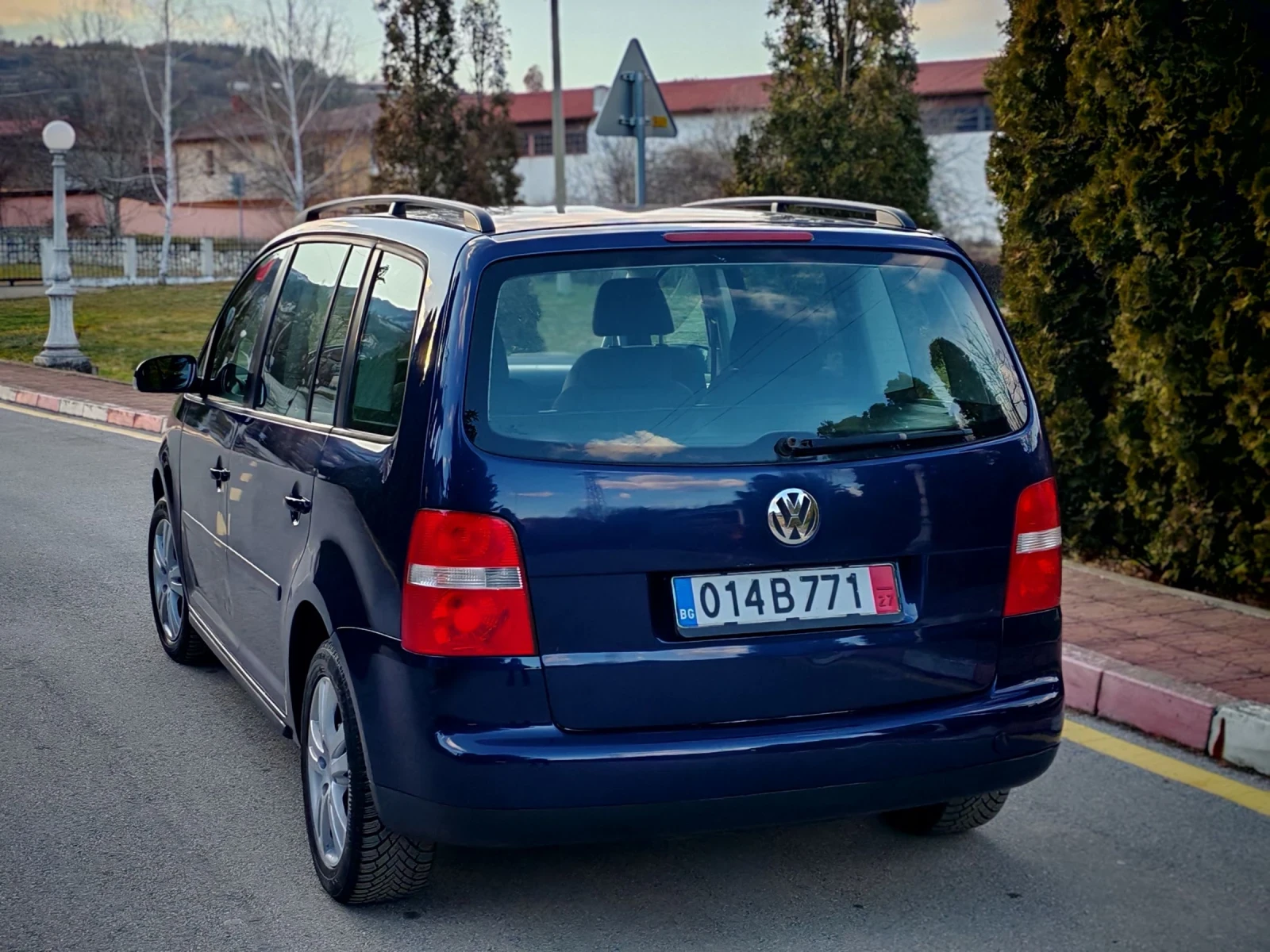 VW Touran 1.9TDI(105)* COMFORT-EDITION* ��� ����*  | Mobile.bg � ����������� 5