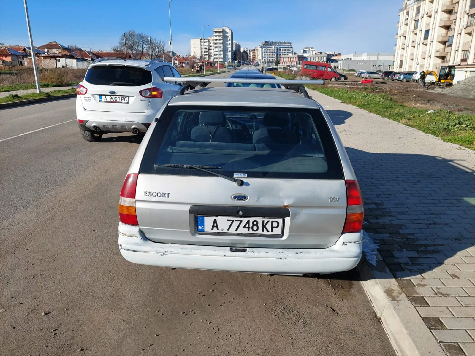 Ford Escort 1.6I - изображение 6