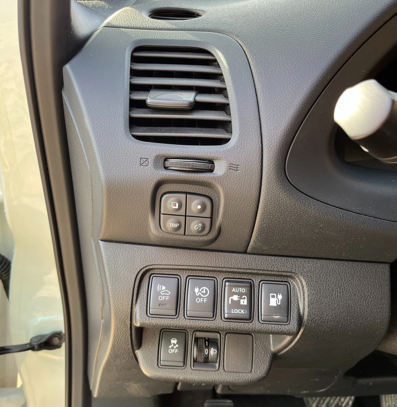 Nissan Leaf   24kWh, снимка 12 - Автомобили и джипове - 53757783