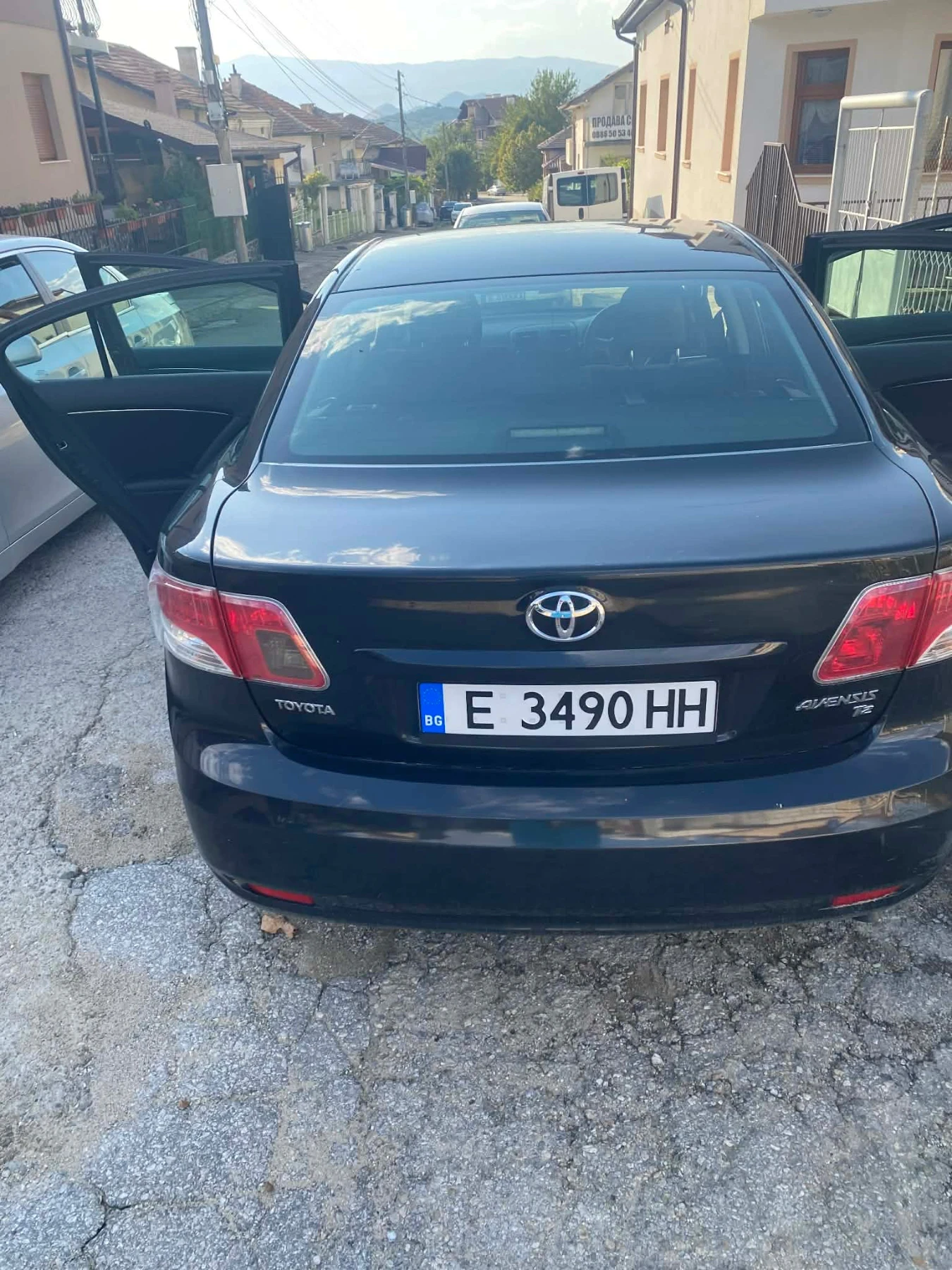 Toyota Avensis, снимка 2 - Автомобили и джипове - 53815978