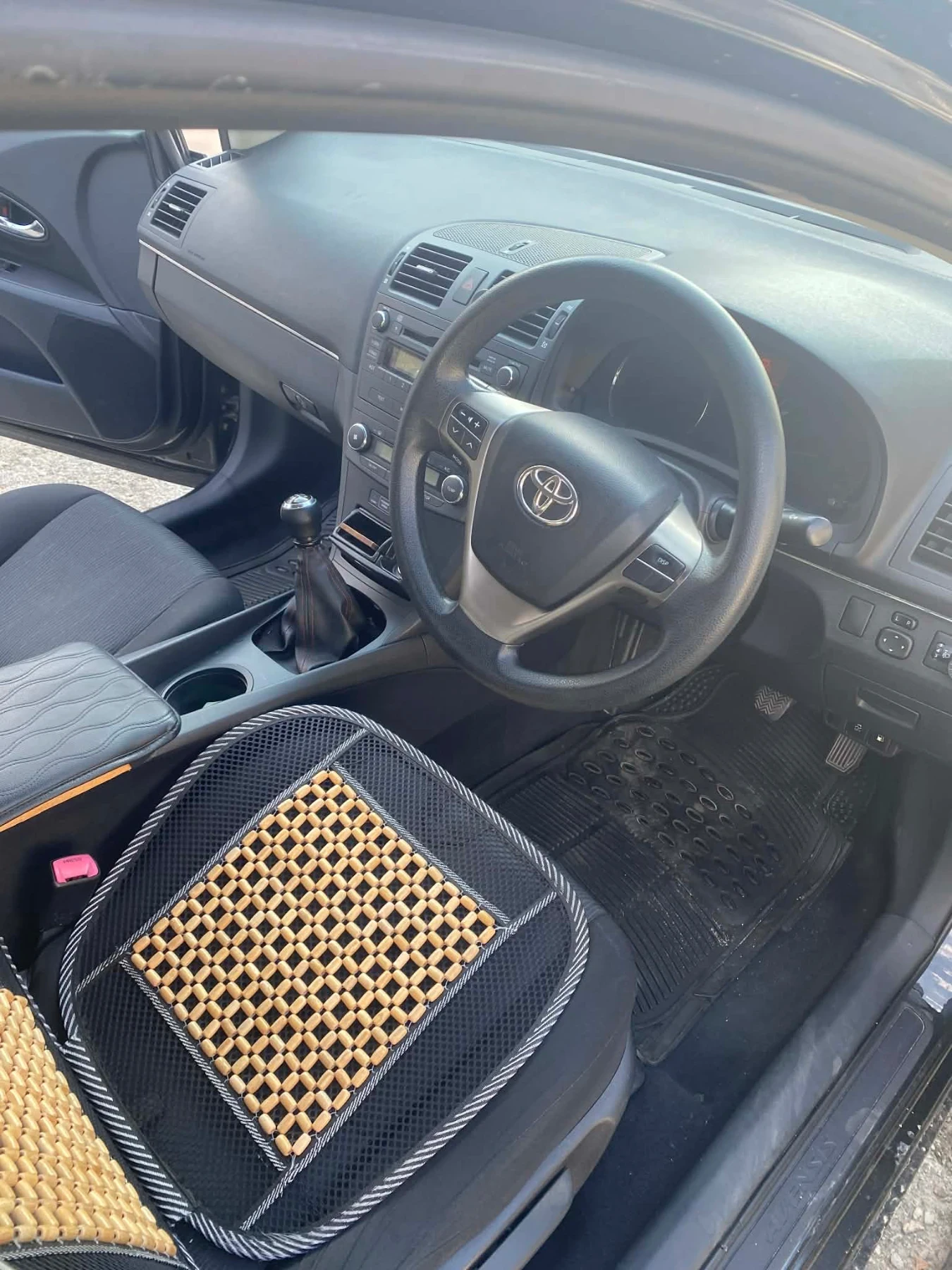 Toyota Avensis, снимка 3 - Автомобили и джипове - 53815978