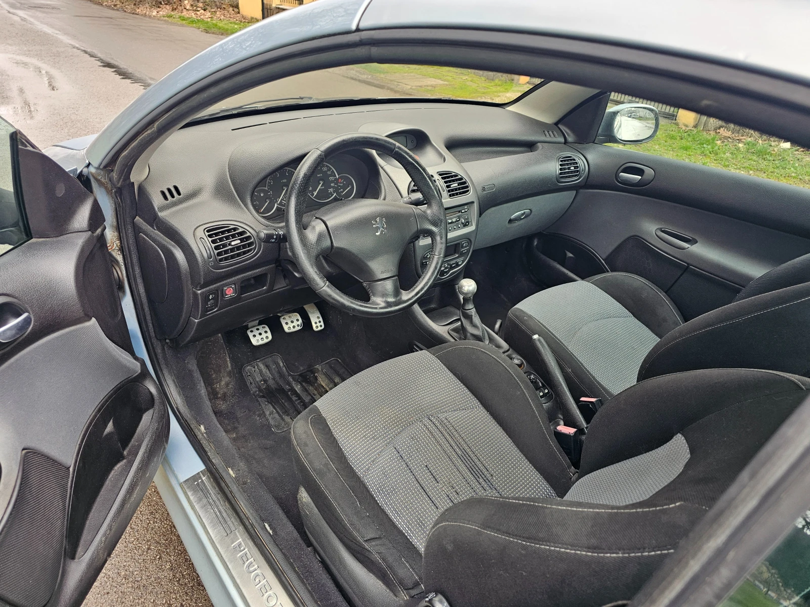 Peugeot 206 Кабрио.Спешно, снимка 7 - Автомобили и джипове - 54088624