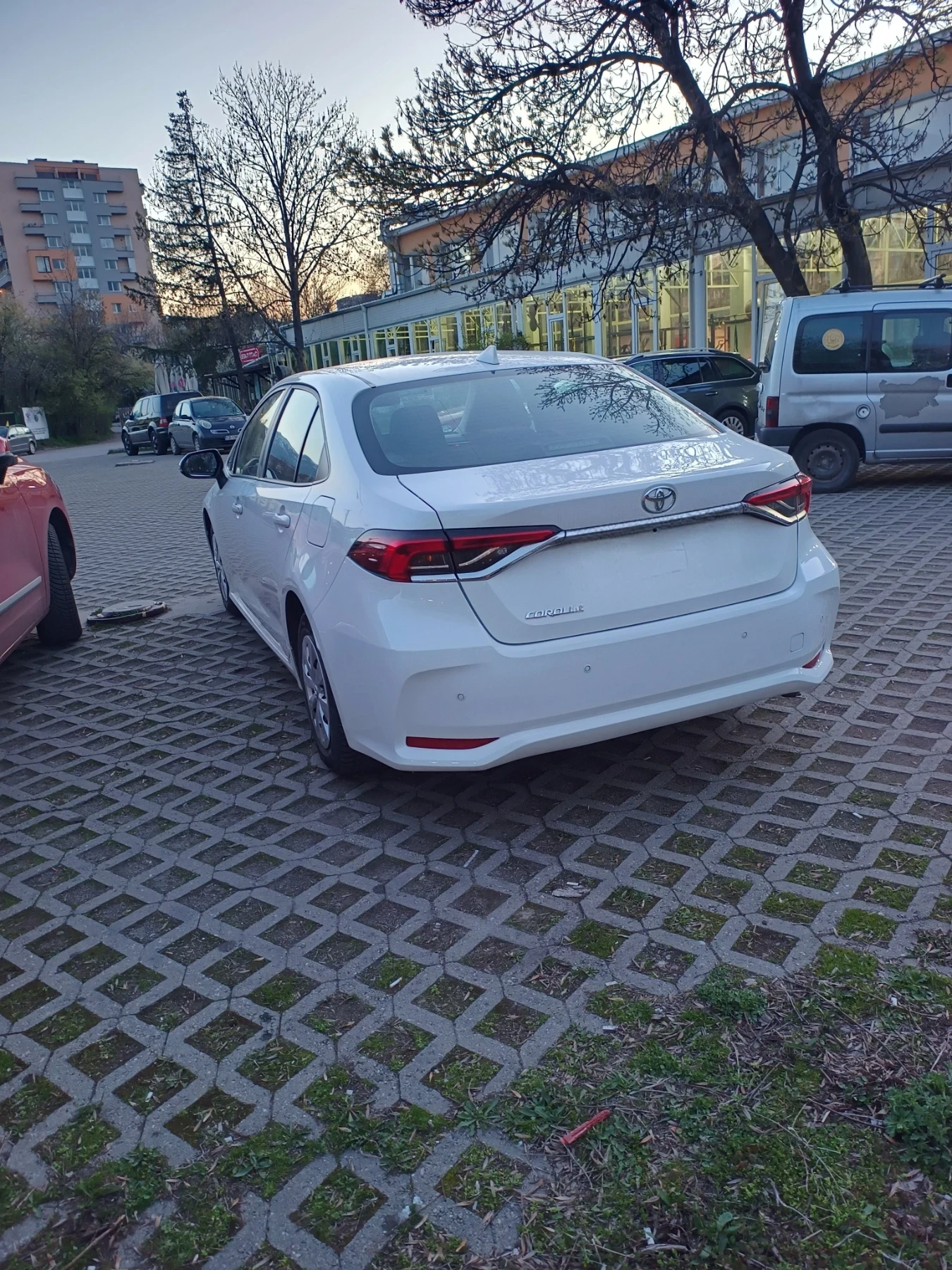 Toyota Corolla 1.6 vvti 132hp, снимка 2 - Автомобили и джипове - 54154612