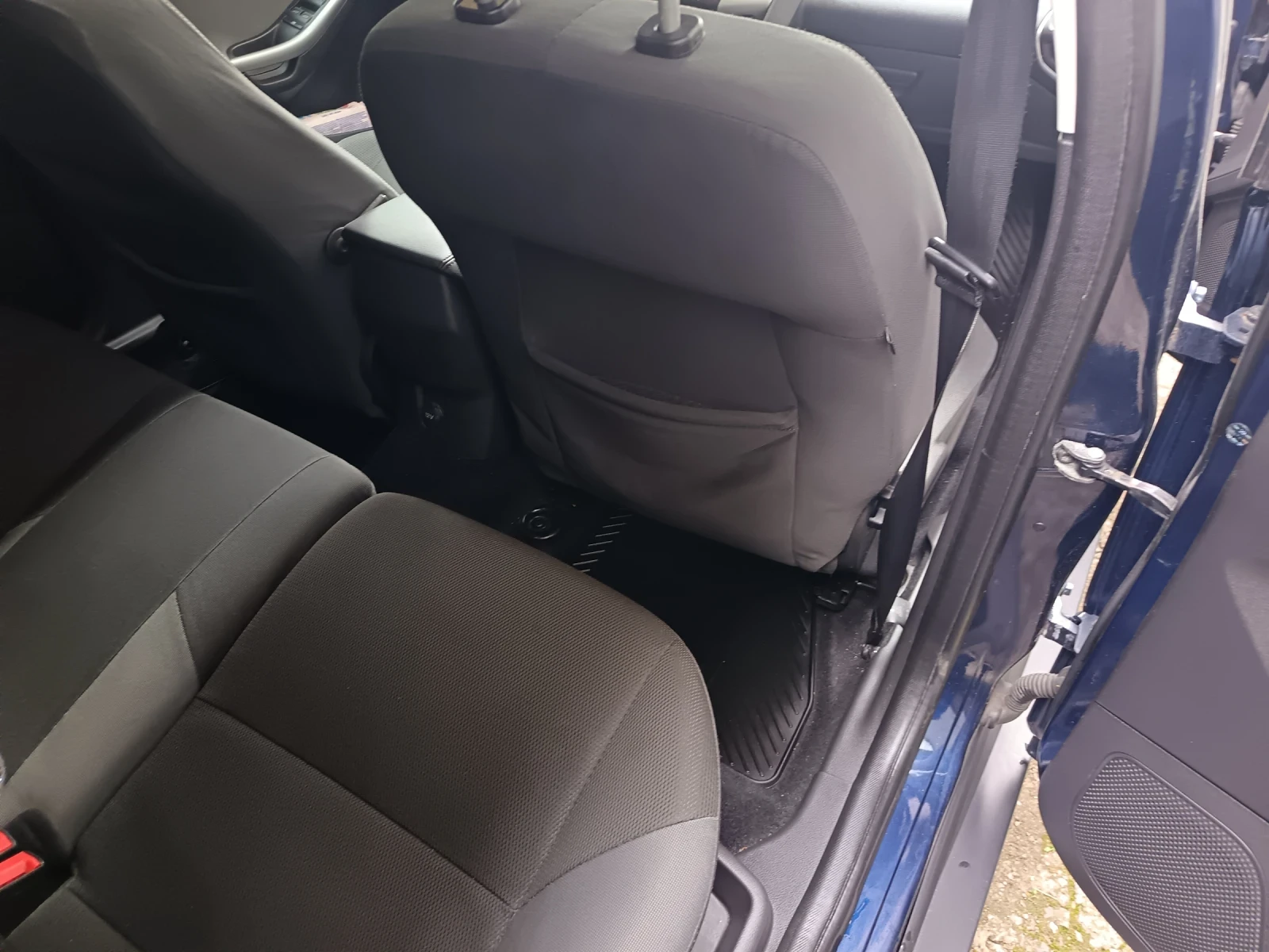 Ford Focus 1.6, снимка 10 - Автомобили и джипове - 54477025