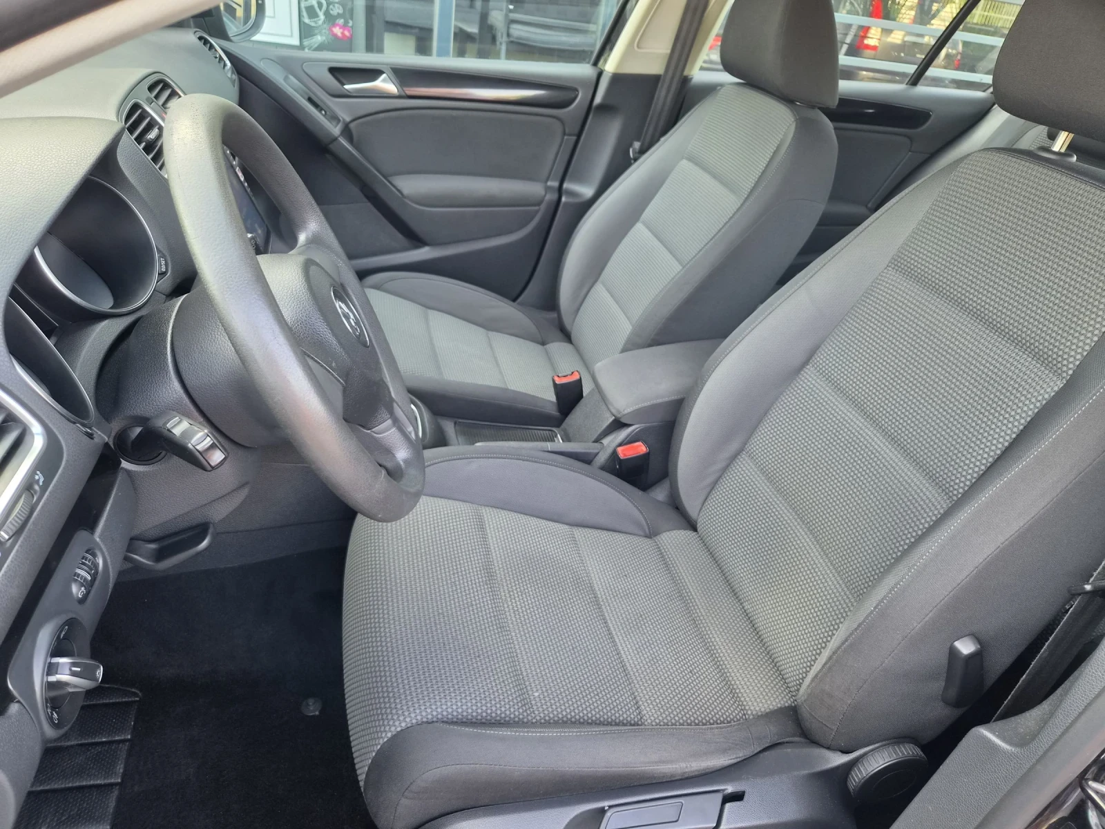 VW Golf 2.0TDI, снимка 7 - Автомобили и джипове - 54825058