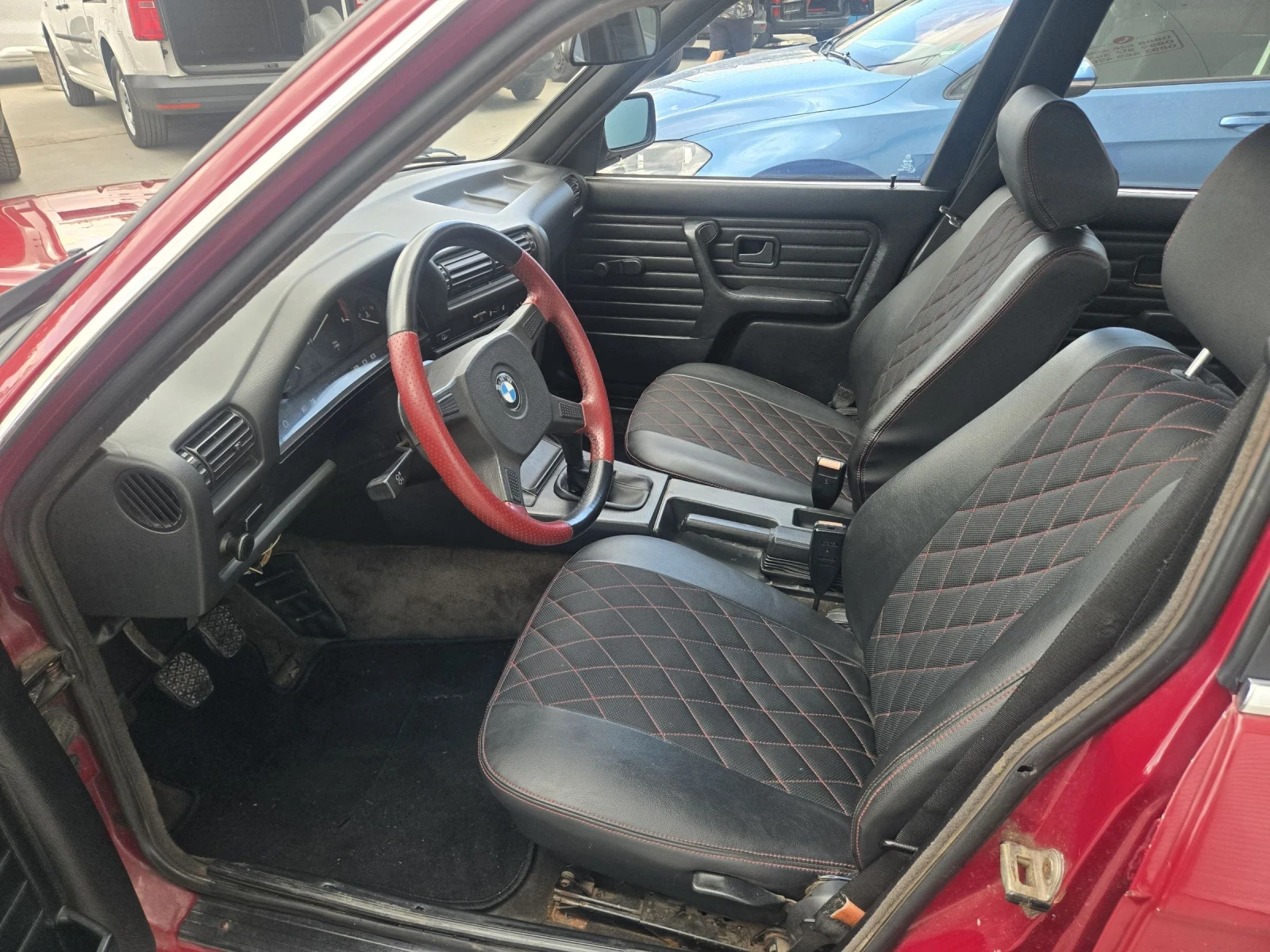 BMW 324, снимка 6 - Автомобили и джипове - 54978525