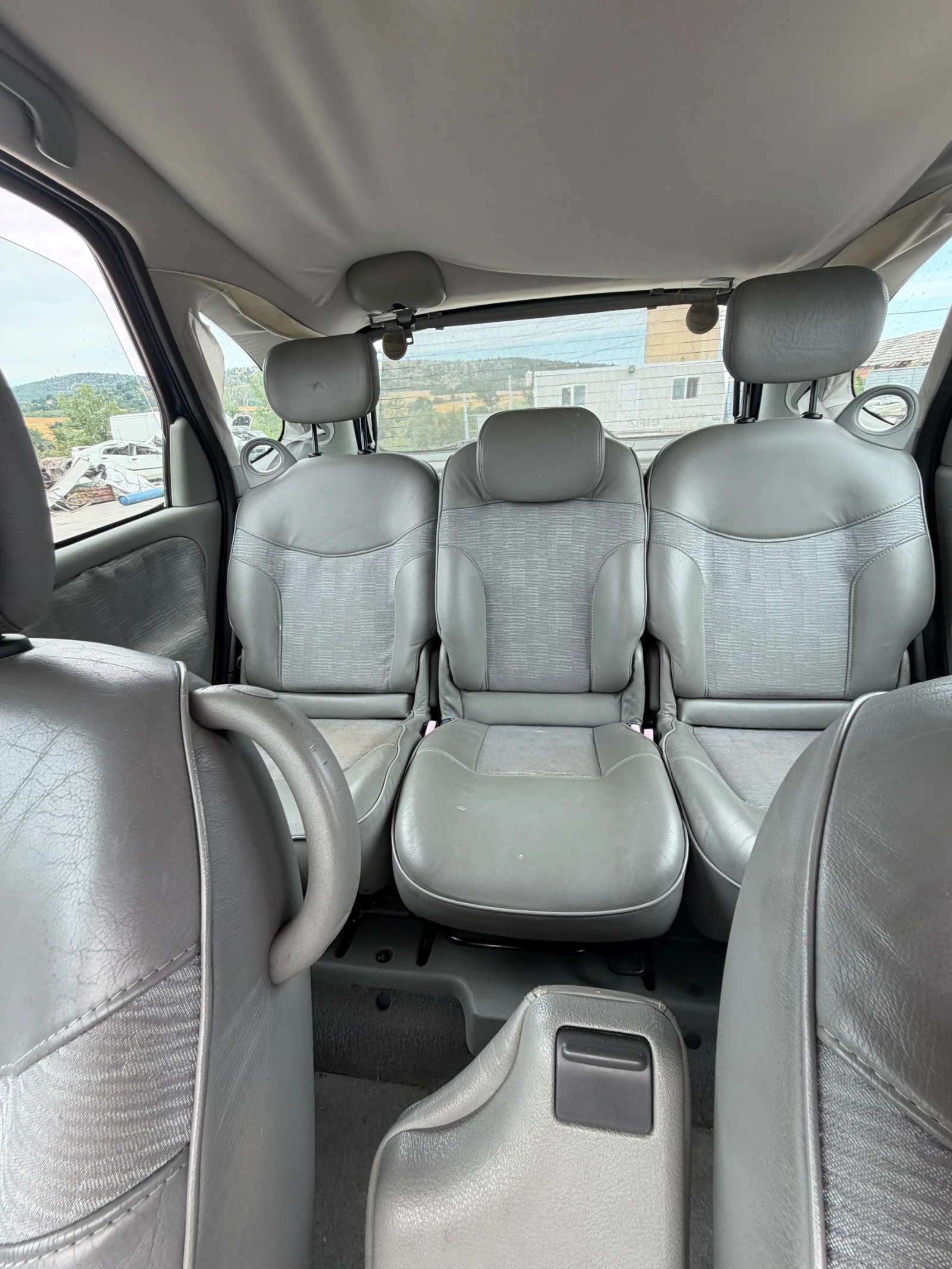 Renault Scenic АВТОМАТИК 1.6 бензин , снимка 9 - Автомобили и джипове - 55430785