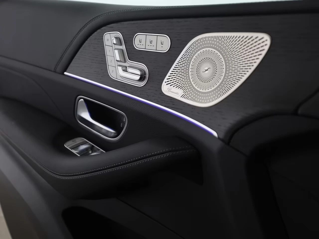 Mercedes-Benz GLS 450 D 4MATIC AMG NIGHT-PAKET BURMESTER PANORAMA HEADUP, снимка 9 - Автомобили и джипове - 55557547