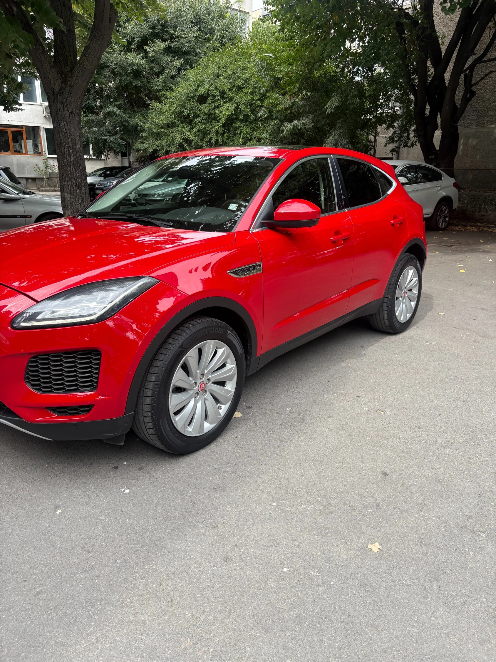 Jaguar E-pace, снимка 3 - Автомобили и джипове - 55938514