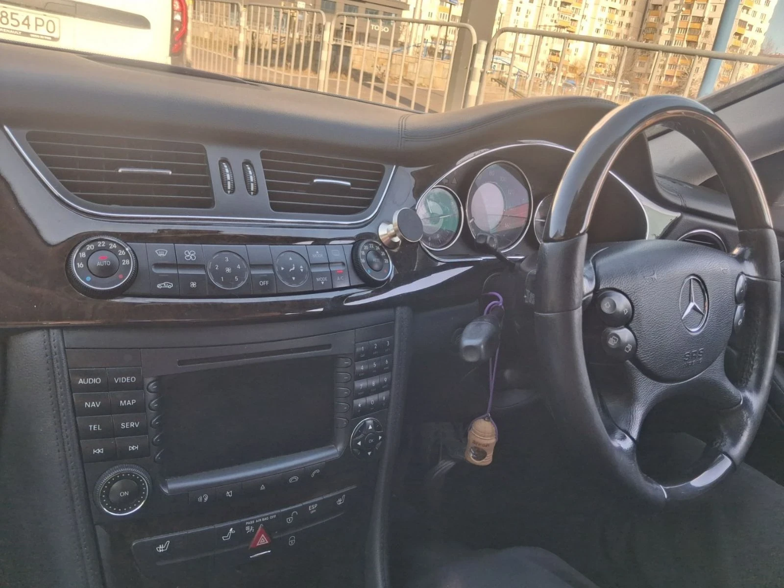 Mercedes-Benz CLS, снимка 9 - Автомобили и джипове - 56021897