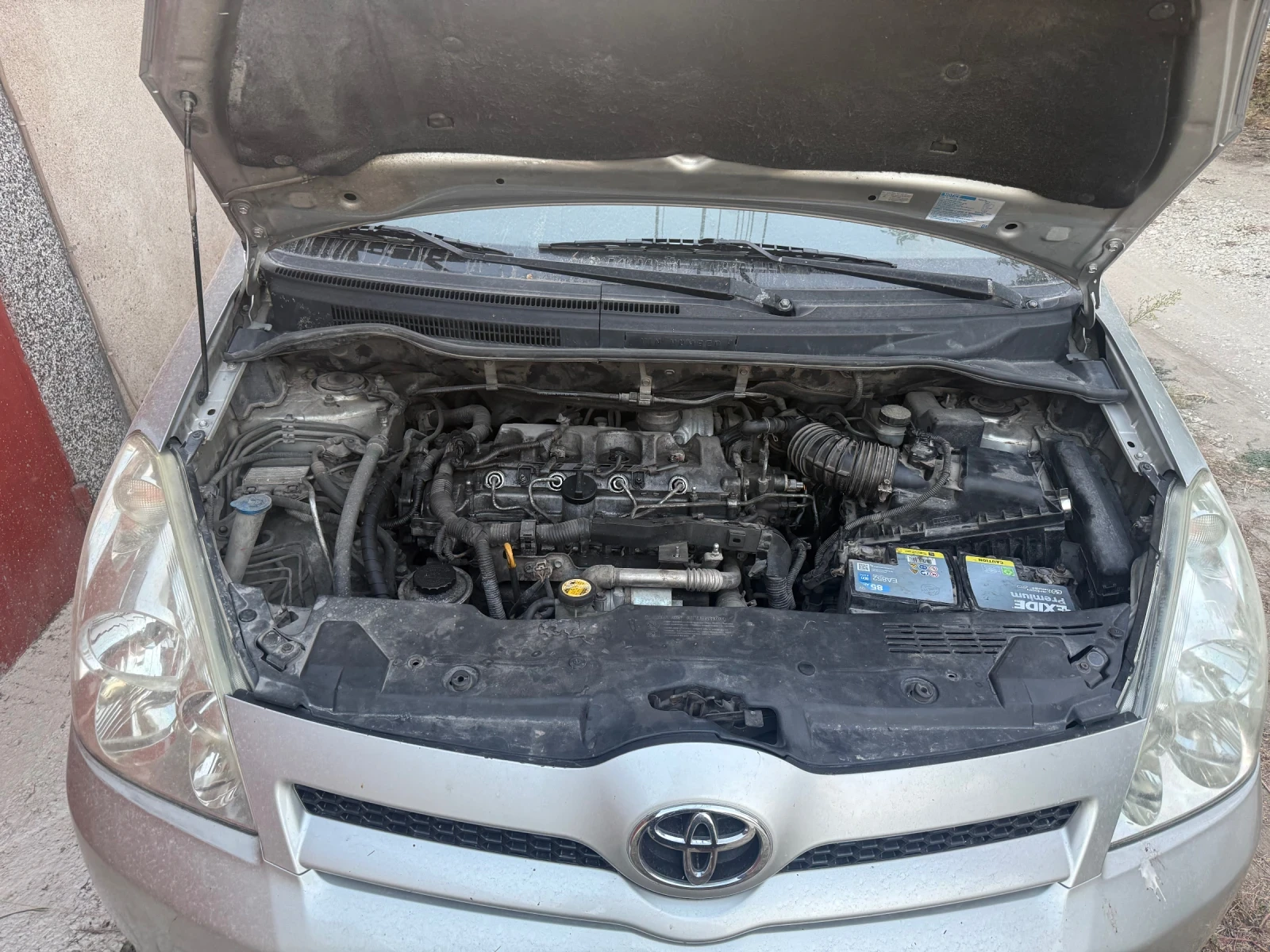 Toyota Corolla verso, снимка 9 - Автомобили и джипове - 56120540