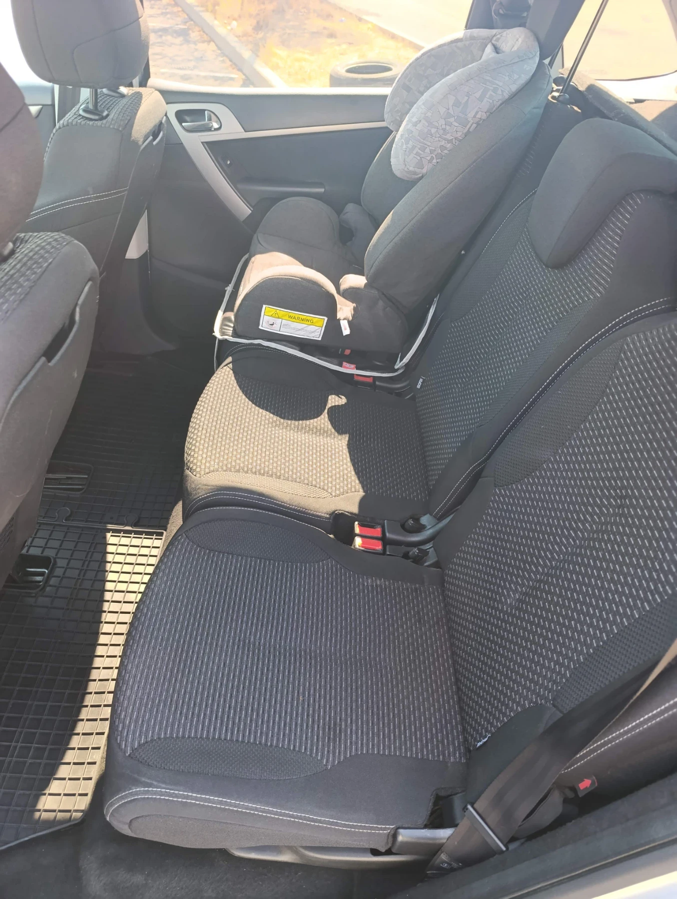 Citroen C4 Picasso 1.6 HDI, снимка 8 - Автомобили и джипове - 56153355