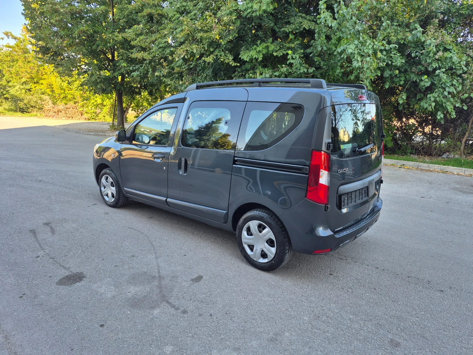 Dacia Dokker 1.5 Дизел  128000 км, снимка 4 - Автомобили и джипове - 56314194