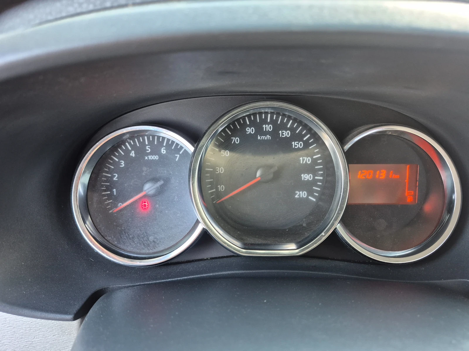 Dacia Dokker 1.5 Дизел  128000 км, снимка 14 - Автомобили и джипове - 56314194