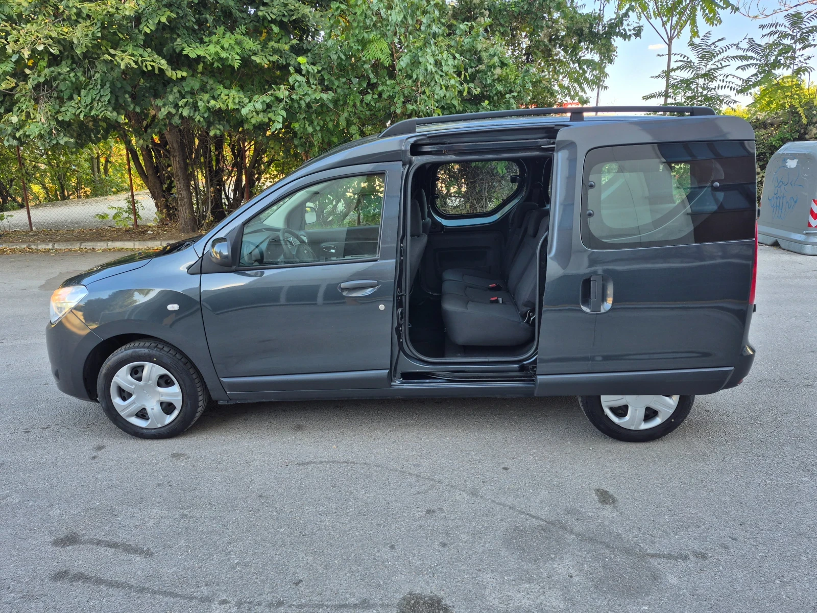 Dacia Dokker 1.5 Дизел  128000 км, снимка 12 - Автомобили и джипове - 56314194