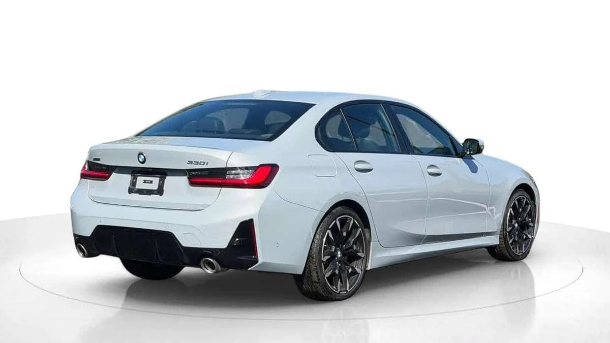 BMW 330 * 330i 330i xDrive | M Sport Package * CARFAX *  | Mobile.bg � ����������� 6