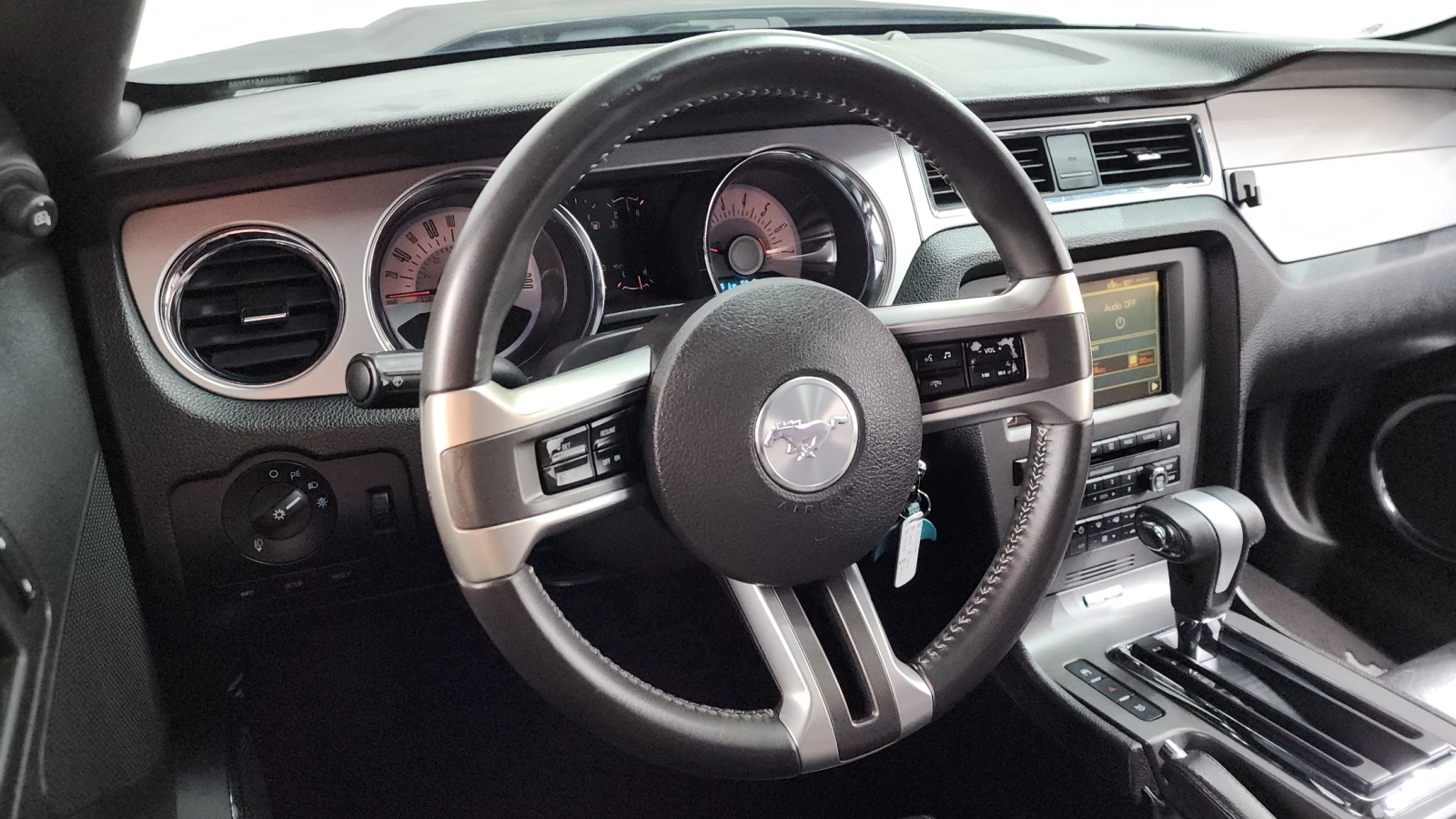Ford Mustang 3.7 / Coupe, снимка 13 - Автомобили и джипове - 56751480