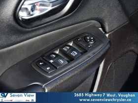 Jeep Cherokee * Trailhawk 4x4 NAVI/BLIND SPOT DETECTION * CARFAX, снимка 13