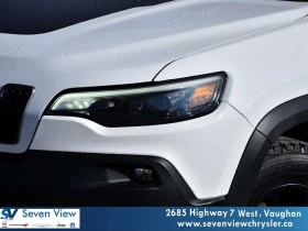 Jeep Cherokee * Trailhawk 4x4 NAVI/BLIND SPOT DETECTION * CARFAX, снимка 4