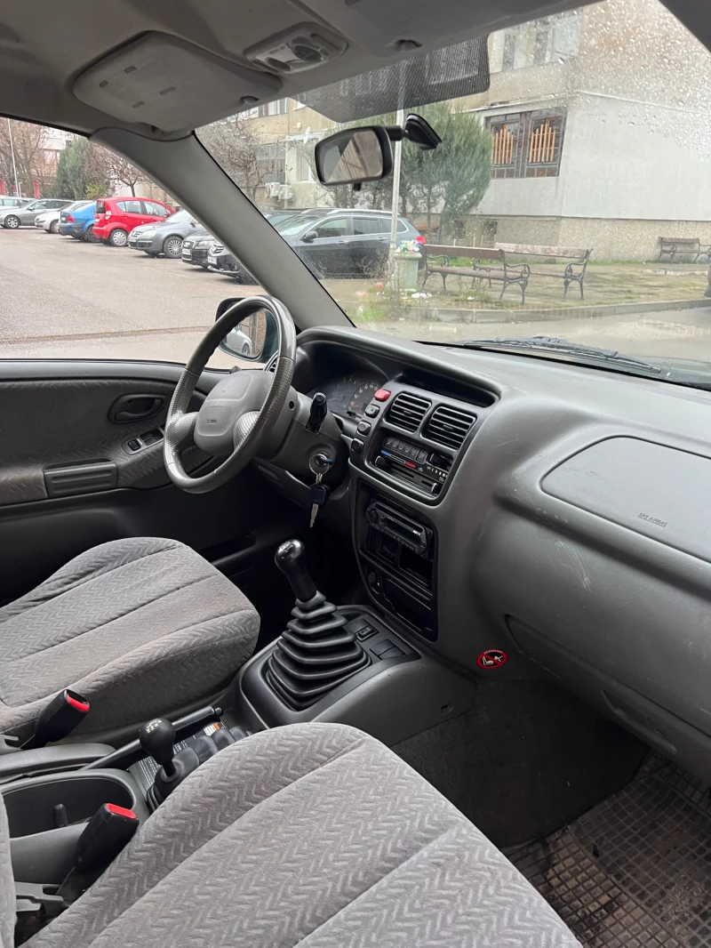 Suzuki Grand vitara 2.0 HDI, снимка 15 - Автомобили и джипове - 52876062