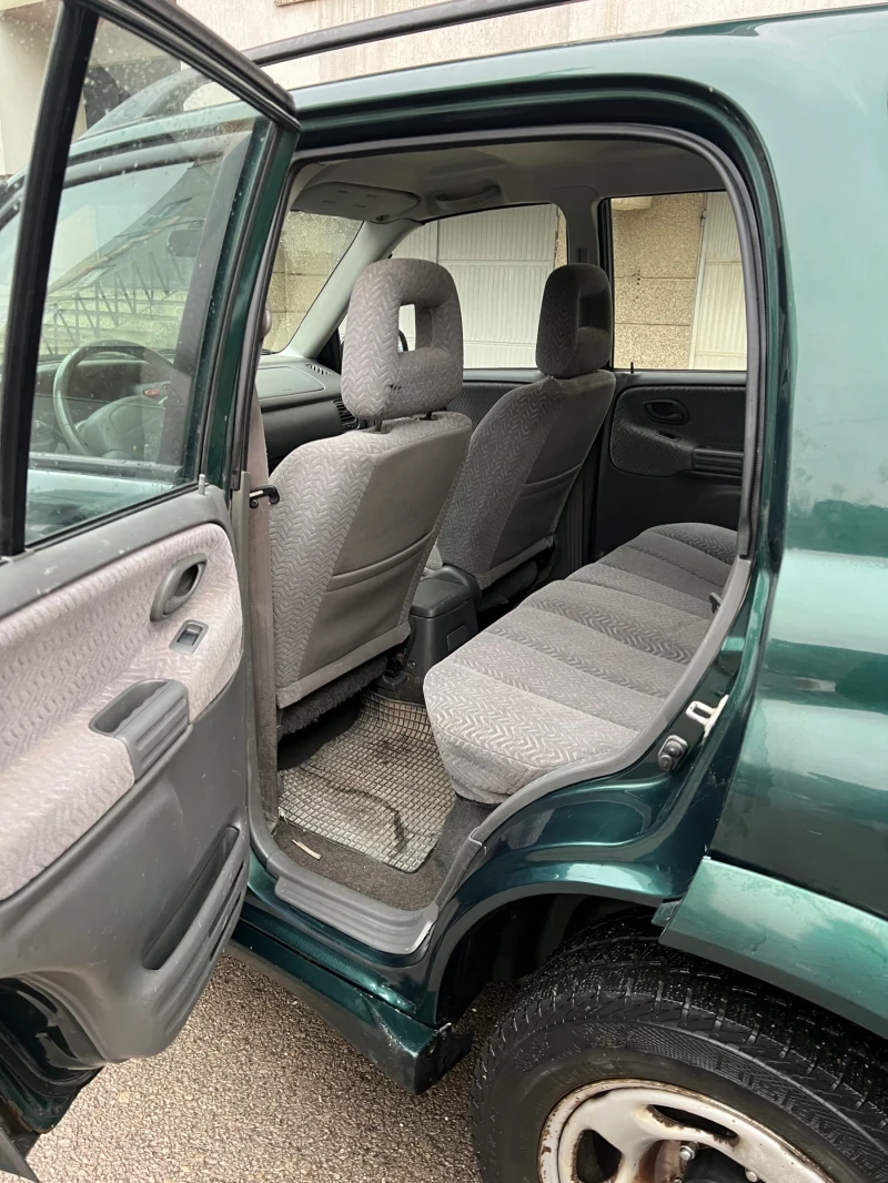 Suzuki Grand vitara 2.0 HDI, снимка 11 - Автомобили и джипове - 52876062