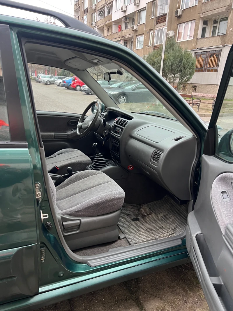 Suzuki Grand vitara 2.0 HDI, снимка 13 - Автомобили и джипове - 52876062