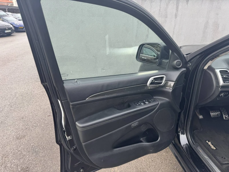 Jeep Grand cherokee SRT8 6.4L V8 HEMI, снимка 8 - Автомобили и джипове - 53273050