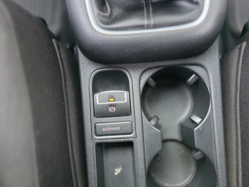 VW Tiguan 1.4 TFSI 150 коня 4x4 , снимка 17 - Автомобили и джипове - 53363528