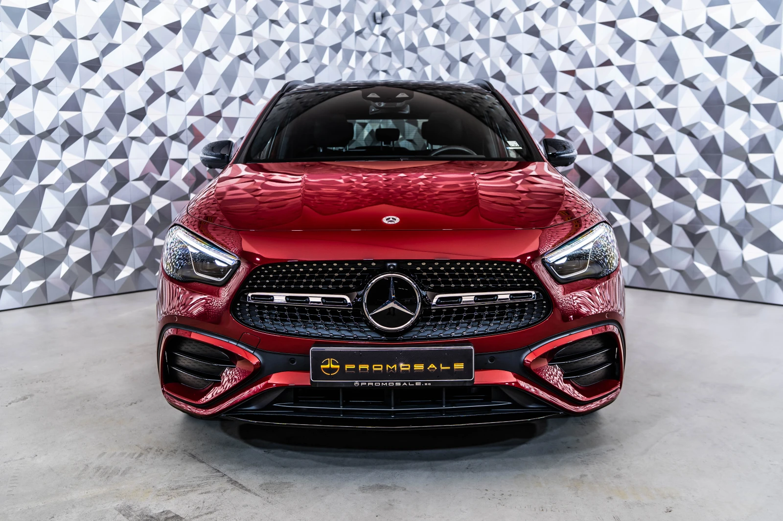 Mercedes-Benz GLA 220 4Matic* AMG-Line* LED* Leder* Night*  - изображение 2