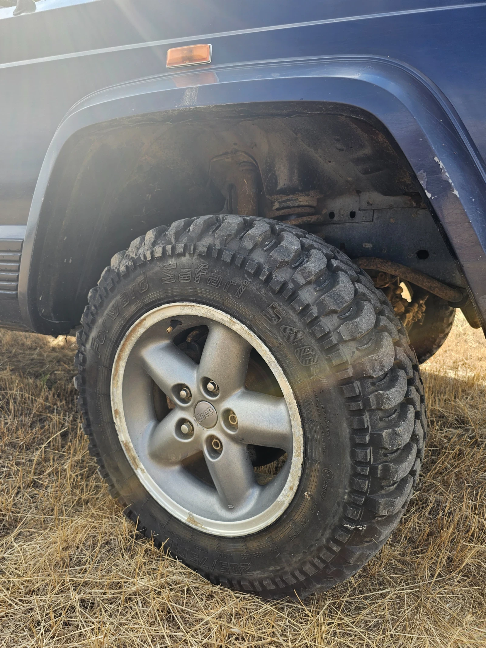 Jeep Cherokee  - изображение 6
