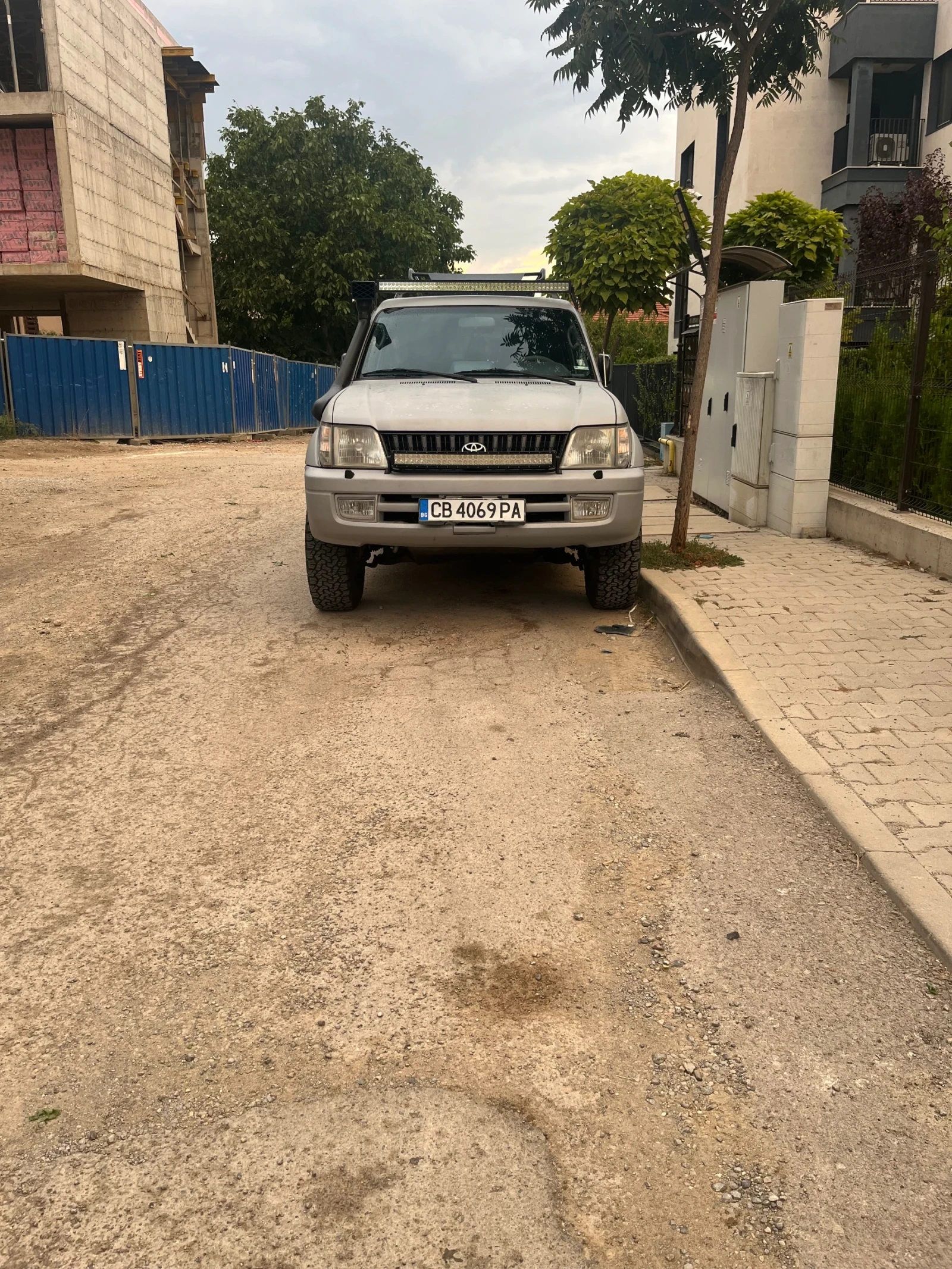 Toyota Land cruiser  - изображение 3