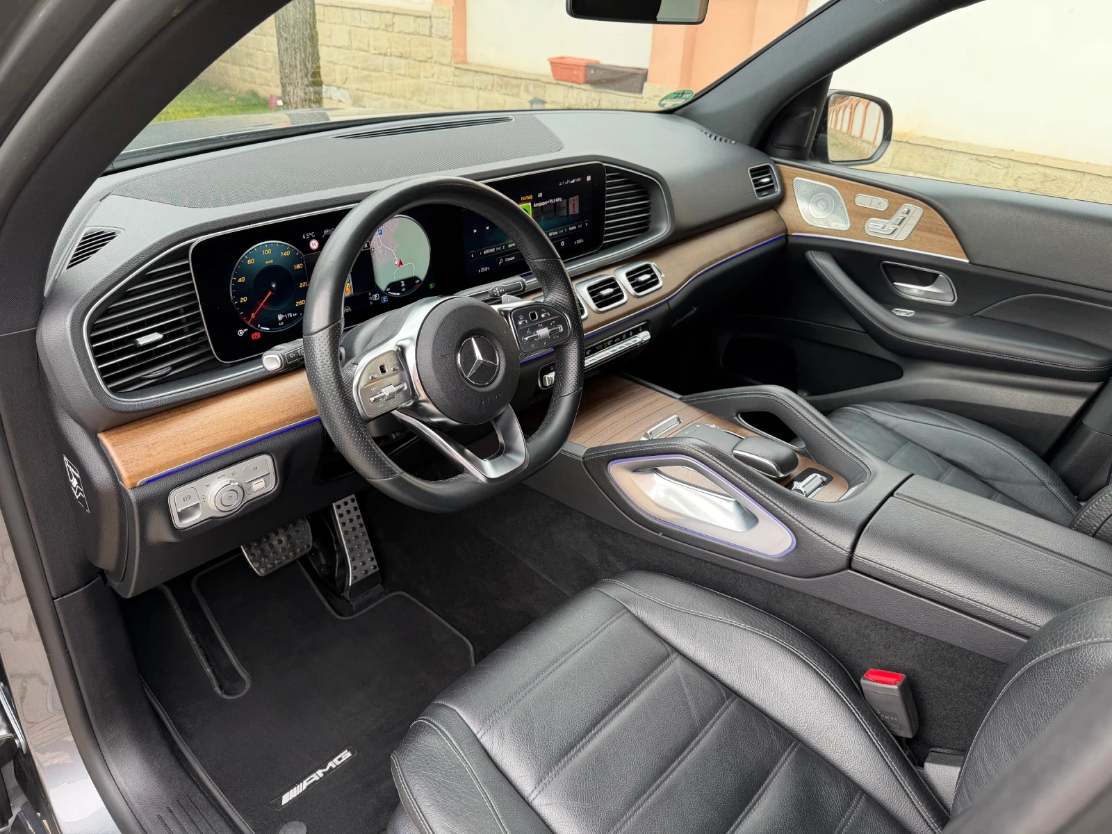 Mercedes-Benz GLE 350 d/9G/4x4/AMG/AIRMATIC/360/Distronic/Night/Keyless, снимка 8 - Автомобили и джипове - 53788578